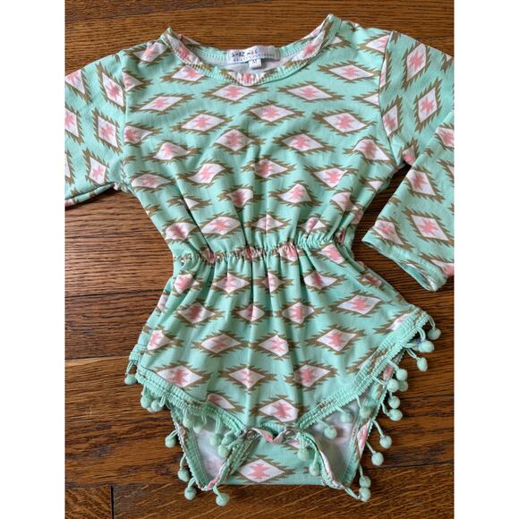 Bailey's Blossoms Girls' Geometric Print Bodysuit Size 6-12 - Picture 2 of 5